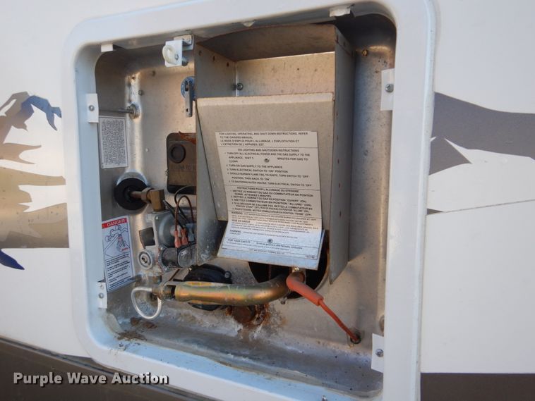 image for item FF9103 2008 Forest River Sierra camper