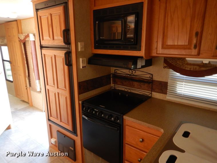 image for item FF9103 2008 Forest River Sierra camper