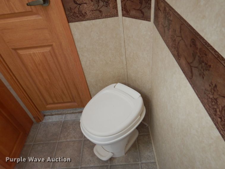 image for item FF9103 2008 Forest River Sierra camper