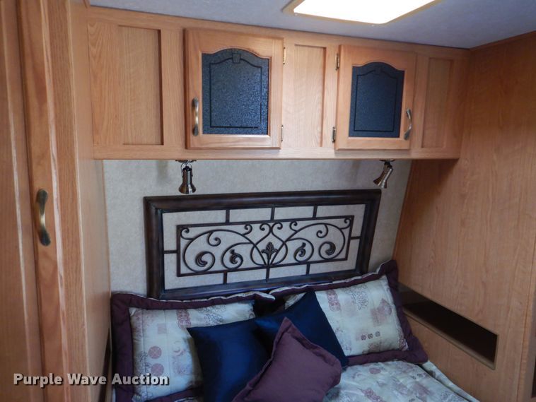 image for item FF9103 2008 Forest River Sierra camper