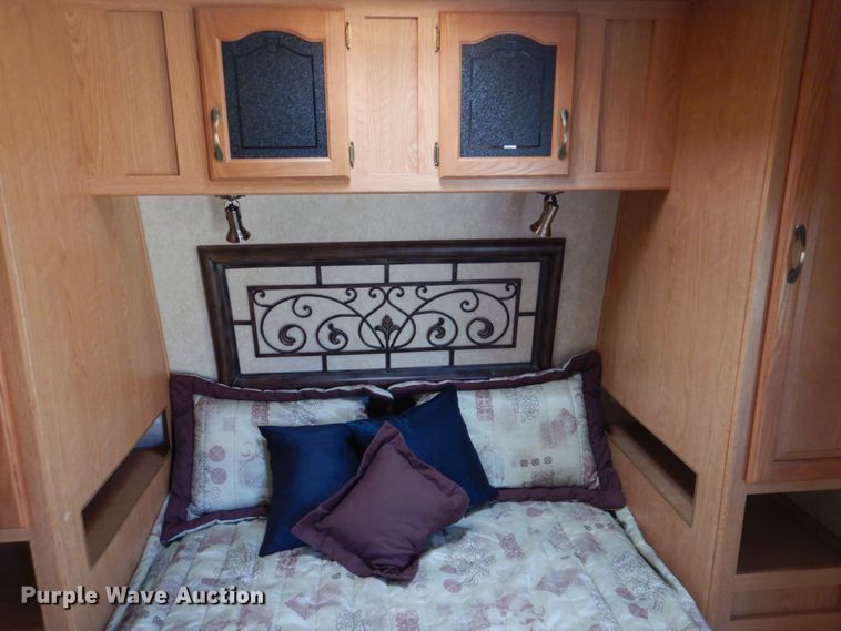 image for item FF9103 2008 Forest River Sierra camper