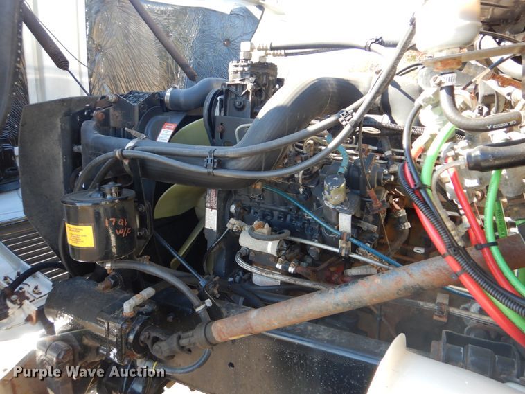 image for item FF9105 1994 Freightliner FL70 dump truck