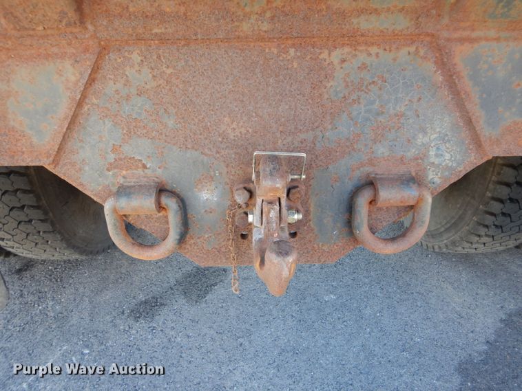 image for item FF9105 1994 Freightliner FL70 dump truck