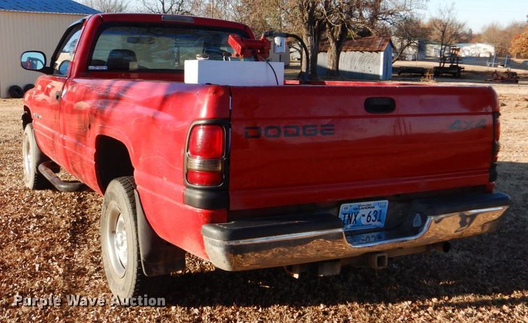 image for item FF9125 2001 Dodge Ram 1500 pickup truck