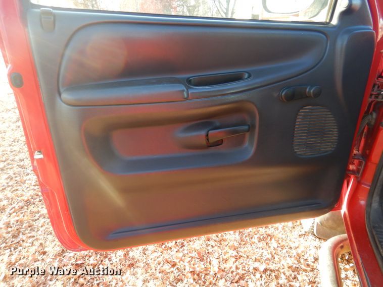 image for item FF9125 2001 Dodge Ram 1500 pickup truck