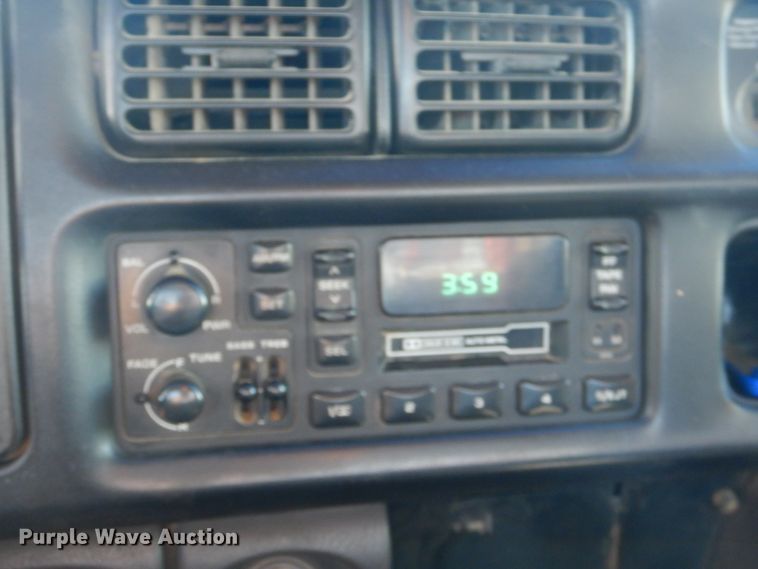 image for item FF9125 2001 Dodge Ram 1500 pickup truck