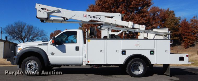 image for item FF9129 2011 Ford F550 Super Duty bucket truck
