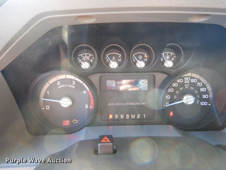 image for item FF9129 2011 Ford F550 Super Duty bucket truck