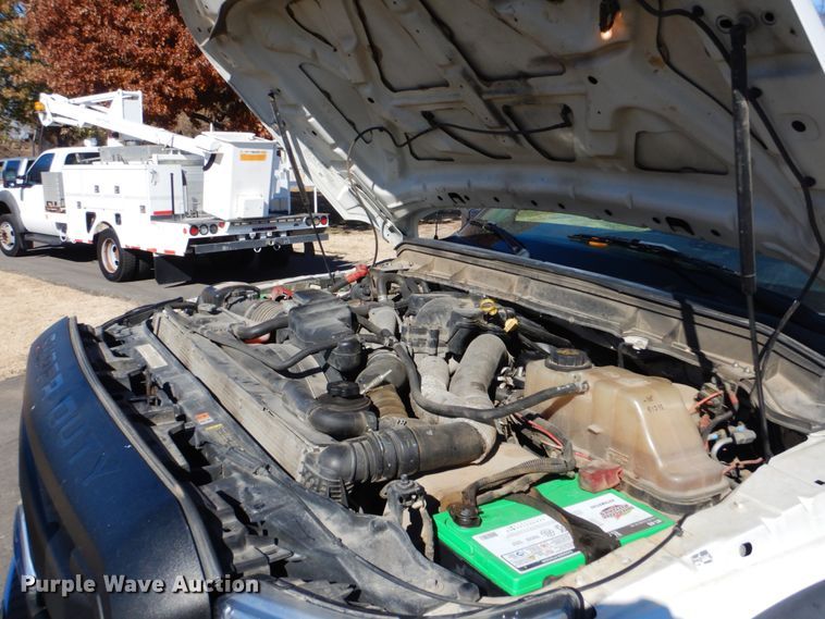 image for item FF9129 2011 Ford F550 Super Duty bucket truck