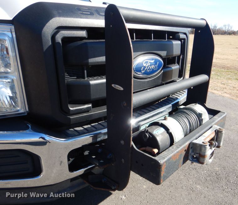 image for item FF9129 2011 Ford F550 Super Duty bucket truck