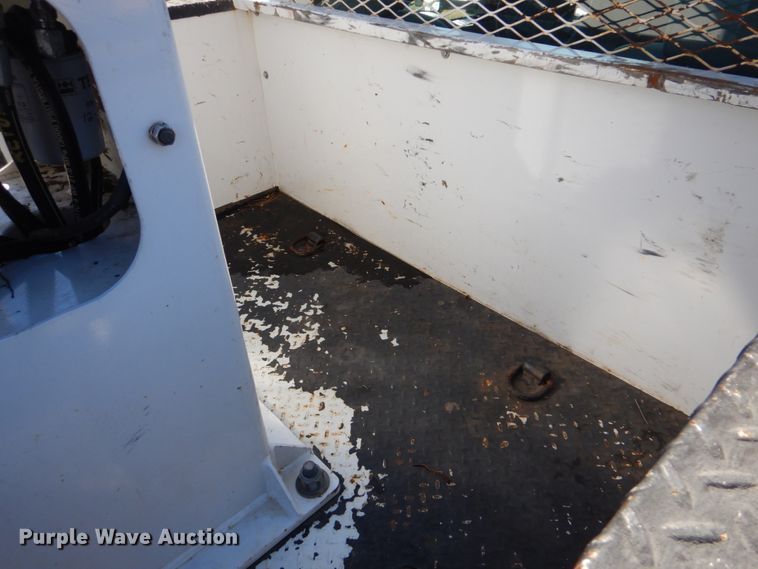 image for item FF9129 2011 Ford F550 Super Duty bucket truck