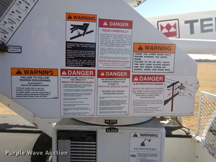 image for item FF9129 2011 Ford F550 Super Duty bucket truck