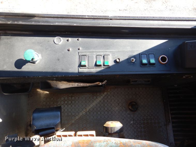 image for item FF9130 1998 Van Hool T945 coach bus