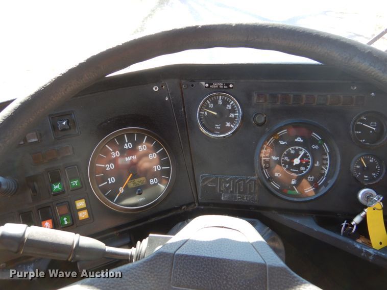 image for item FF9130 1998 Van Hool T945 coach bus