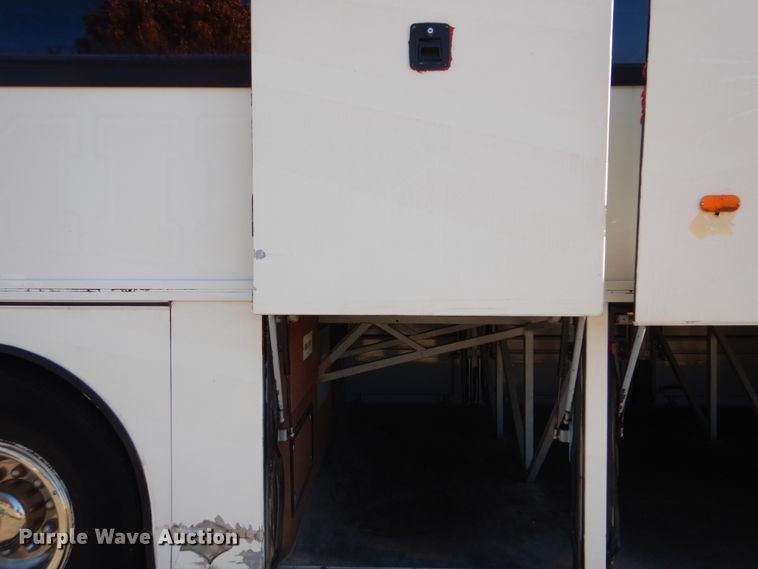 image for item FF9130 1998 Van Hool T945 coach bus