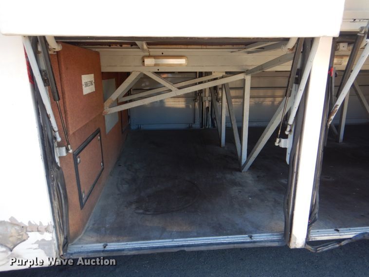 image for item FF9130 1998 Van Hool T945 coach bus