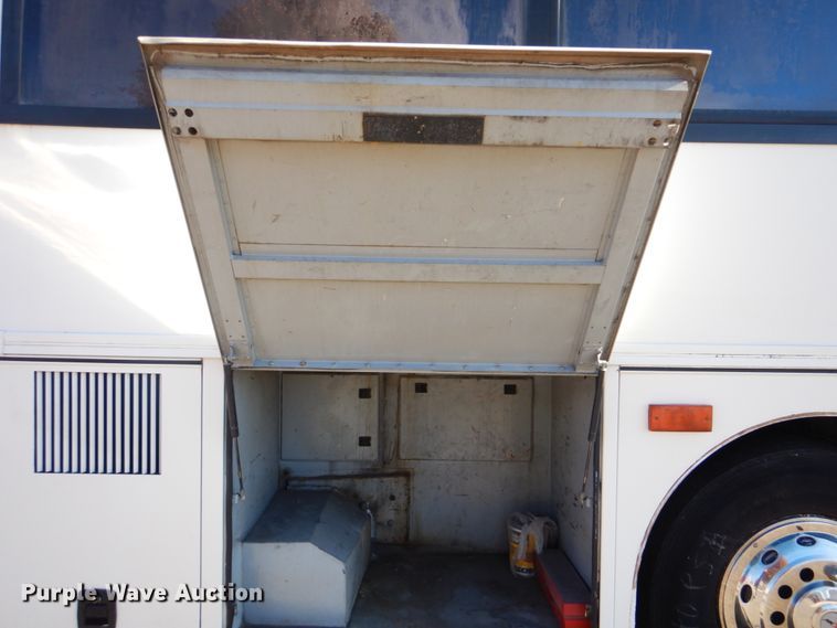 image for item FF9130 1998 Van Hool T945 coach bus