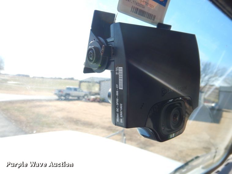 image for item FF9131 1996 International 2574 crane truck