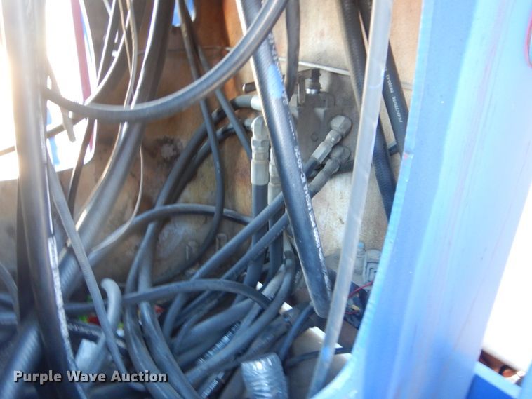 image for item FF9131 1996 International 2574 crane truck