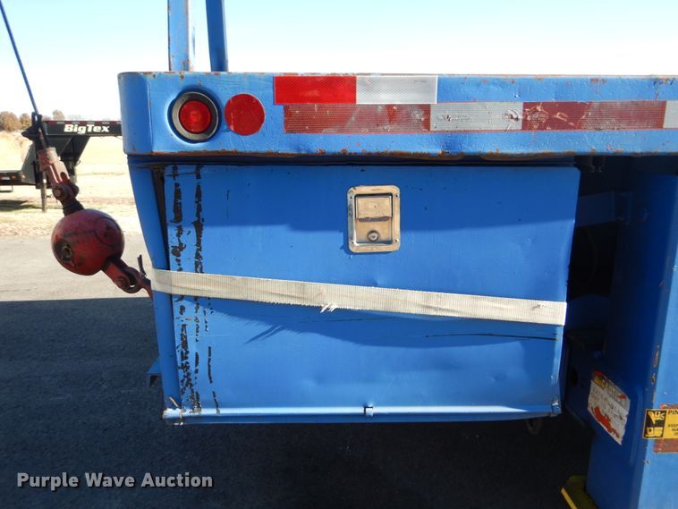 image for item FF9131 1996 International 2574 crane truck