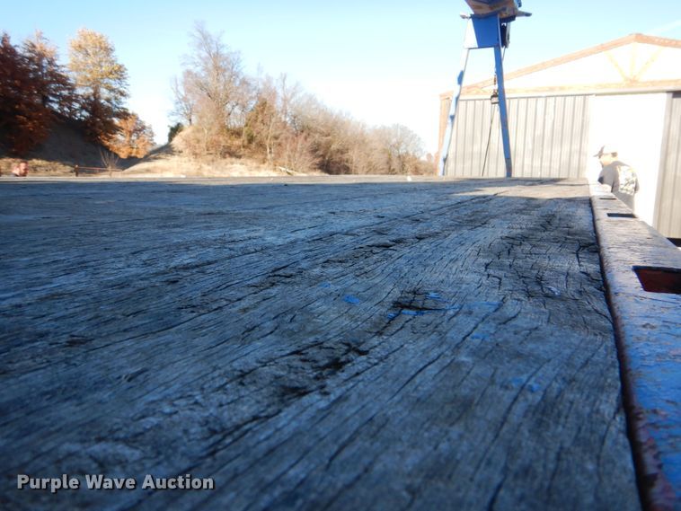 image for item FF9131 1996 International 2574 crane truck