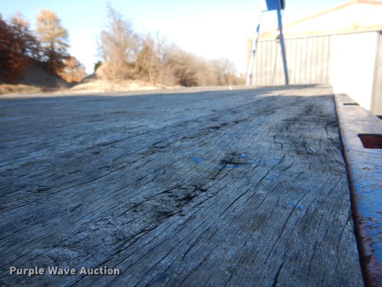 image for item FF9131 1996 International 2574 crane truck