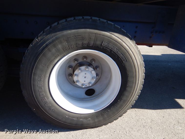 image for item FF9131 1996 International 2574 crane truck