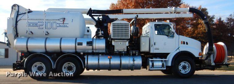 image for item FF9132 2005 Sterling L-Line vacuum truck