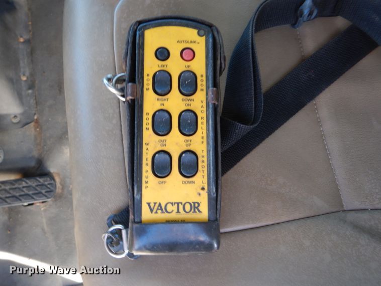 image for item FF9132 2005 Sterling L-Line vacuum truck