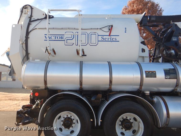 image for item FF9132 2005 Sterling L-Line vacuum truck