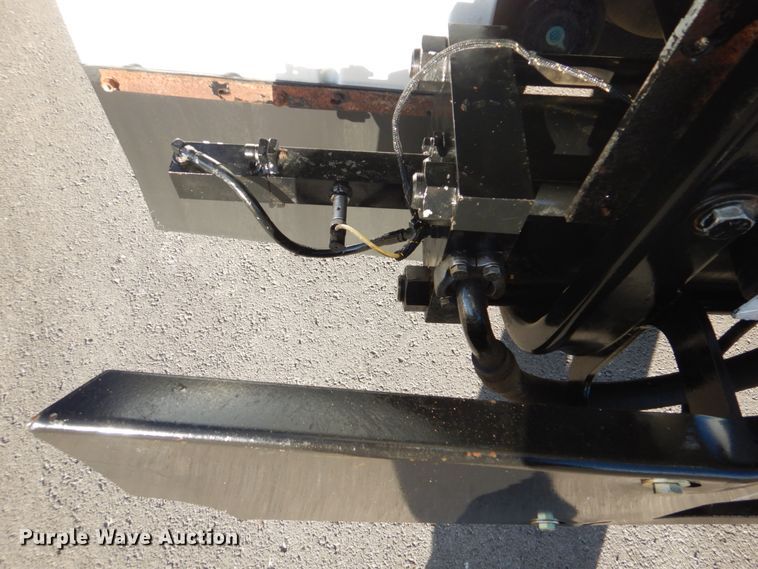 image for item FF9132 2005 Sterling L-Line vacuum truck