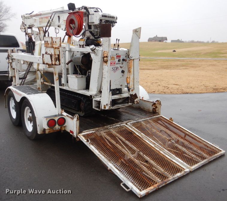 image for item FF9147 2003 SDP EZH3P22H mini digger derrick