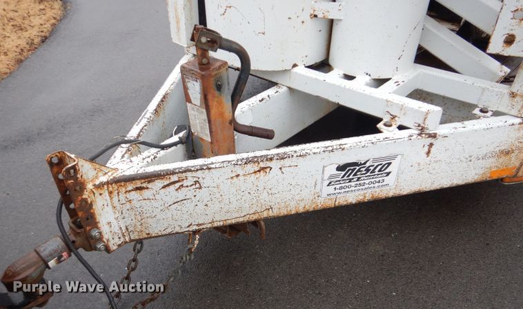 image for item FF9147 2003 SDP EZH3P22H mini digger derrick