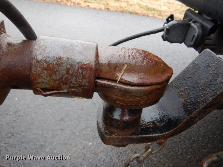 image for item FF9147 2003 SDP EZH3P22H mini digger derrick