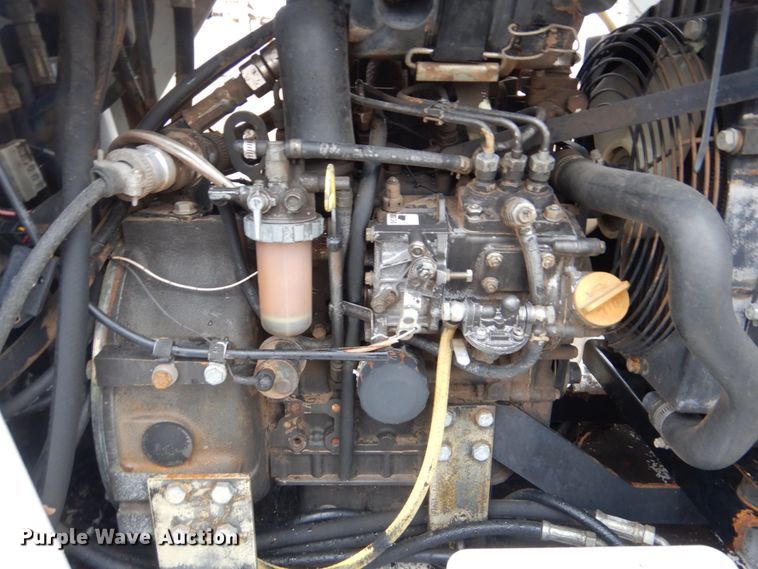 image for item FF9147 2003 SDP EZH3P22H mini digger derrick