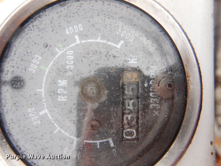 image for item FF9147 2003 SDP EZH3P22H mini digger derrick