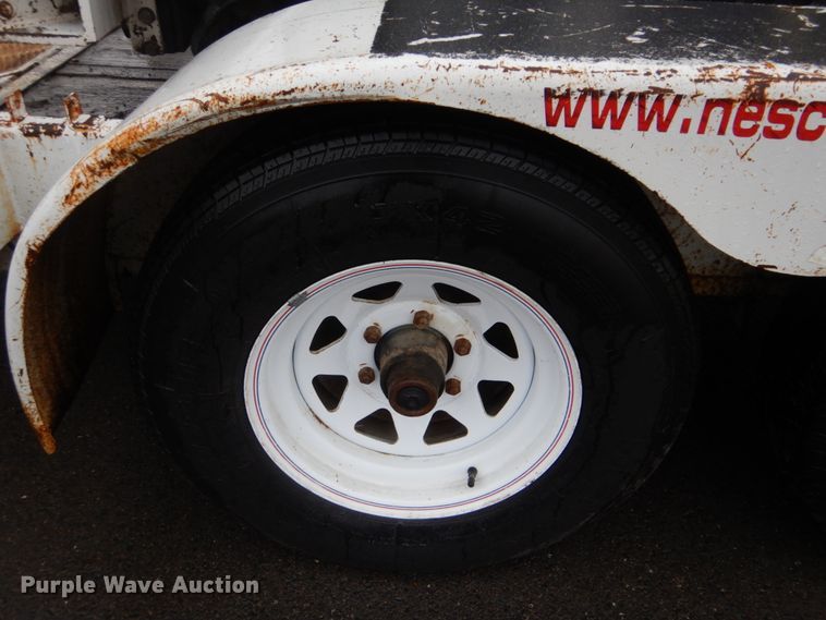 image for item FF9147 2003 SDP EZH3P22H mini digger derrick