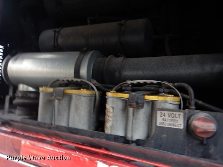 image for item FF9151 2006 El Dorado EZ Rider II coach bus