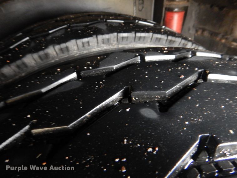 image for item FF9151 2006 El Dorado EZ Rider II coach bus