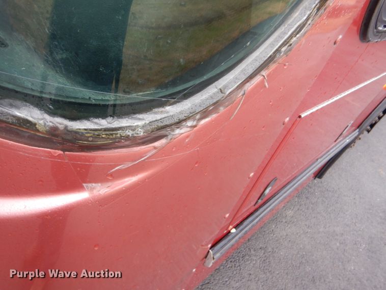 image for item FF9151 2006 El Dorado EZ Rider II coach bus