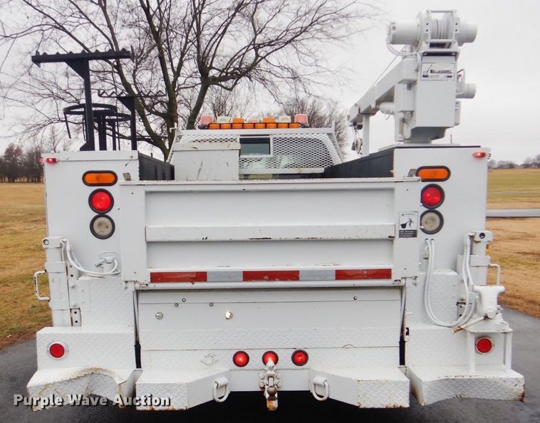 image for item FF9164 2000 Ford F350 Super Duty Crew Cab utility bed pickup truck