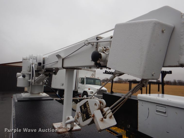 image for item FF9164 2000 Ford F350 Super Duty Crew Cab utility bed pickup truck