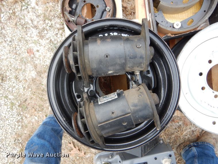 image for item FI9733 Automotive parts