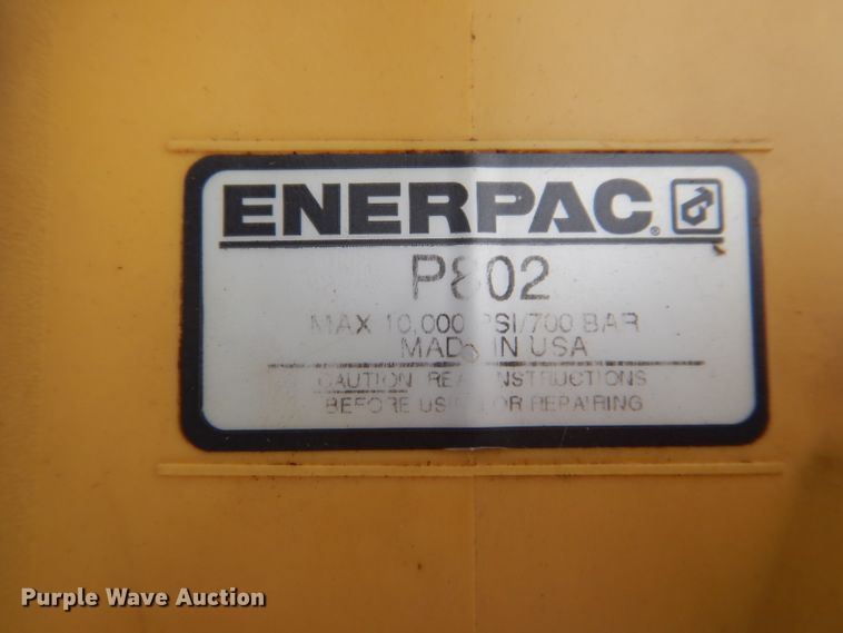 image for item FI9736 Enerpac P802 port-a-power