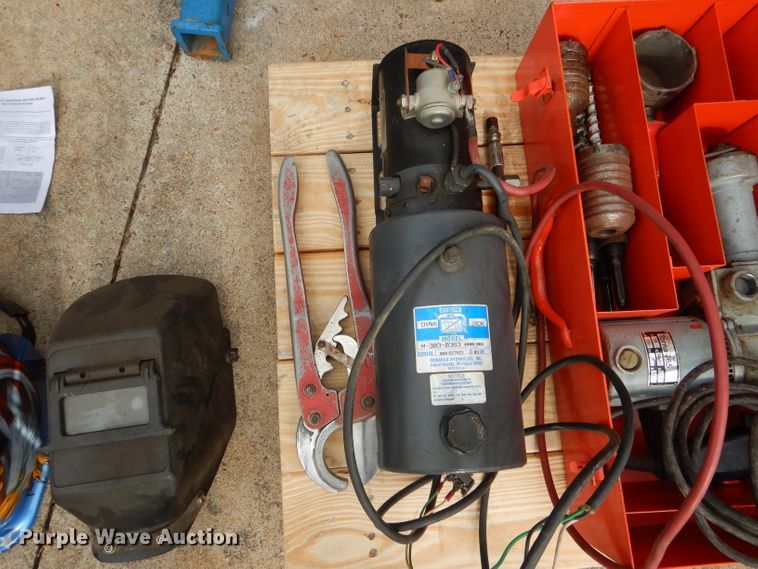 image for item FI9738 Hypertherm Powermax 1650 plasma cutter