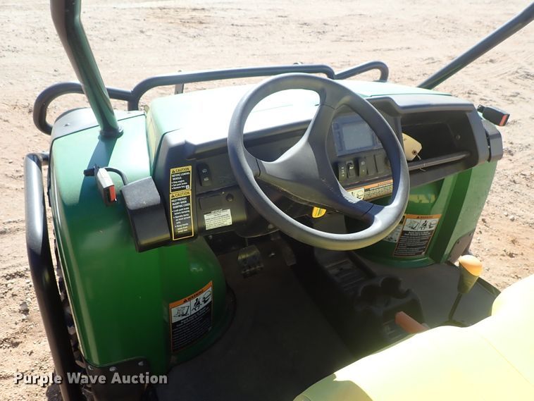 image for item FK9553 2016 John Deere 825i Gator utility vehicle