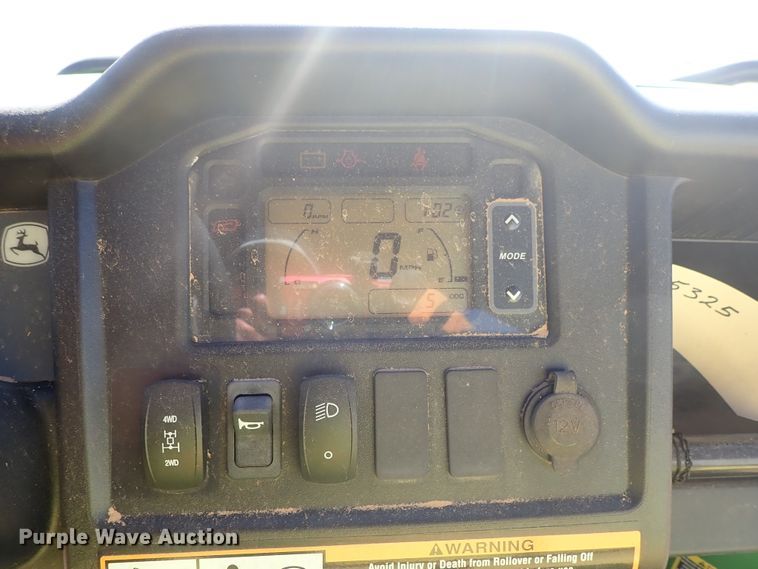 image for item FK9553 2016 John Deere 825i Gator utility vehicle