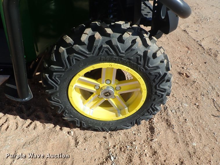 image for item FK9553 2016 John Deere 825i Gator utility vehicle