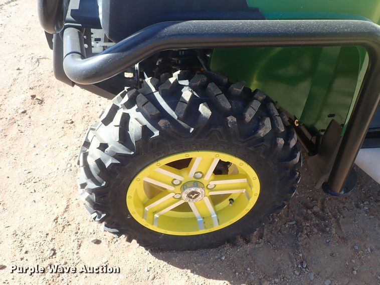 image for item FK9553 2016 John Deere 825i Gator utility vehicle