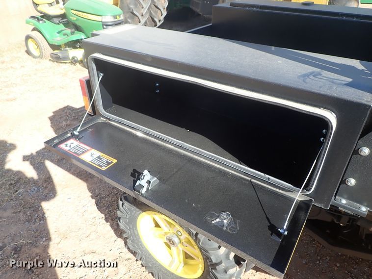 image for item FK9553 2016 John Deere 825i Gator utility vehicle